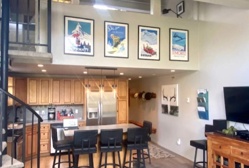 Home Exchange in Snowmass, CO, eat in kitchen