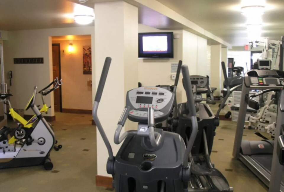 Home Exchange in Snowmass, CO, building gym