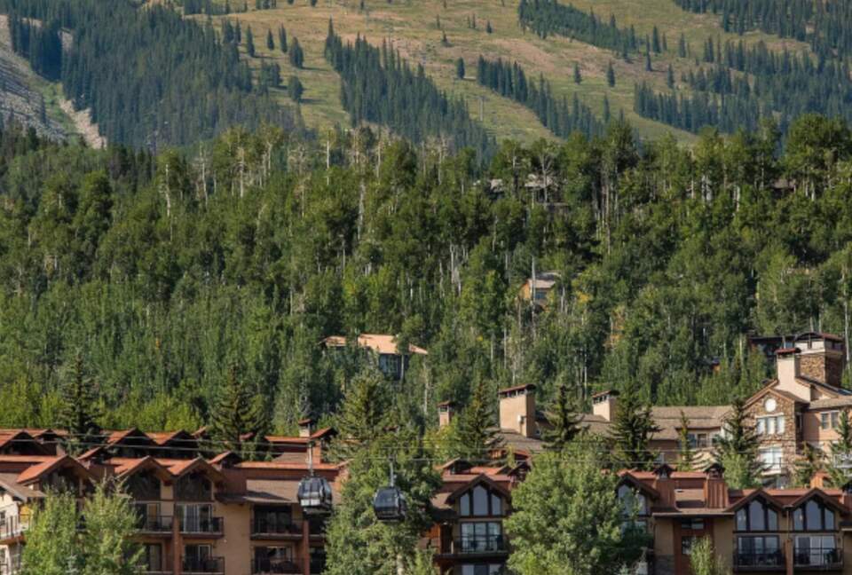 Home Exchange in Snowmass, CO, views of building