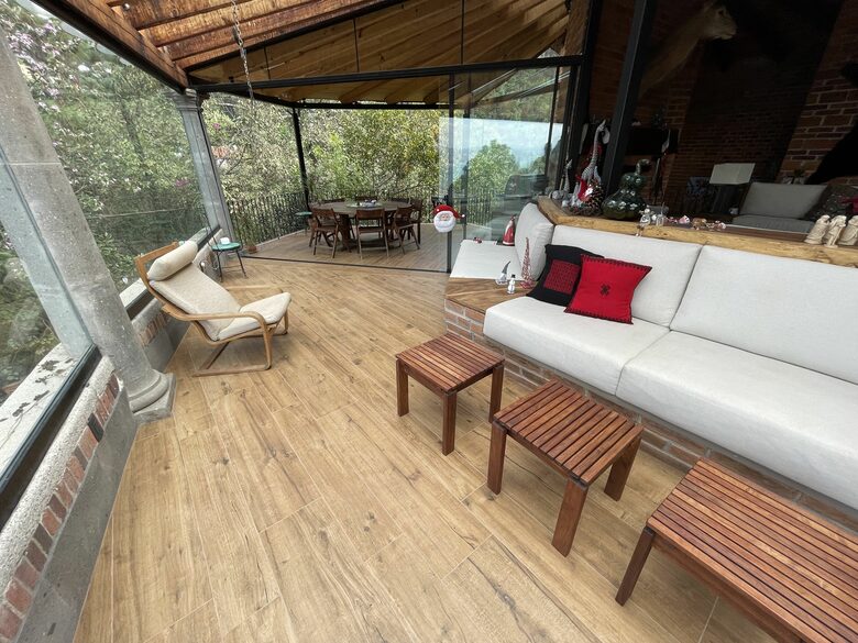 Casa de la Cascada - Lakefront & Waterfall Mexican Multifamily Retreat - Avandaro, Mexico