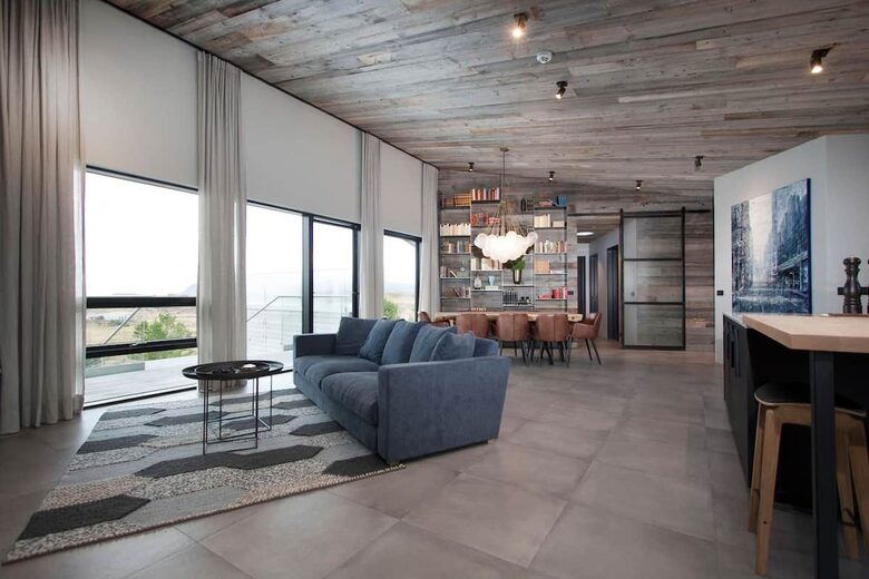 The Luxurious Viking Lodge - Selfoss, Iceland