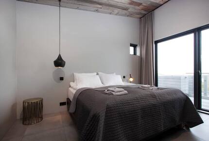 The Luxurious Viking Lodge - Selfoss, Iceland