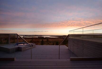 The Luxurious Viking Lodge - Selfoss, Iceland