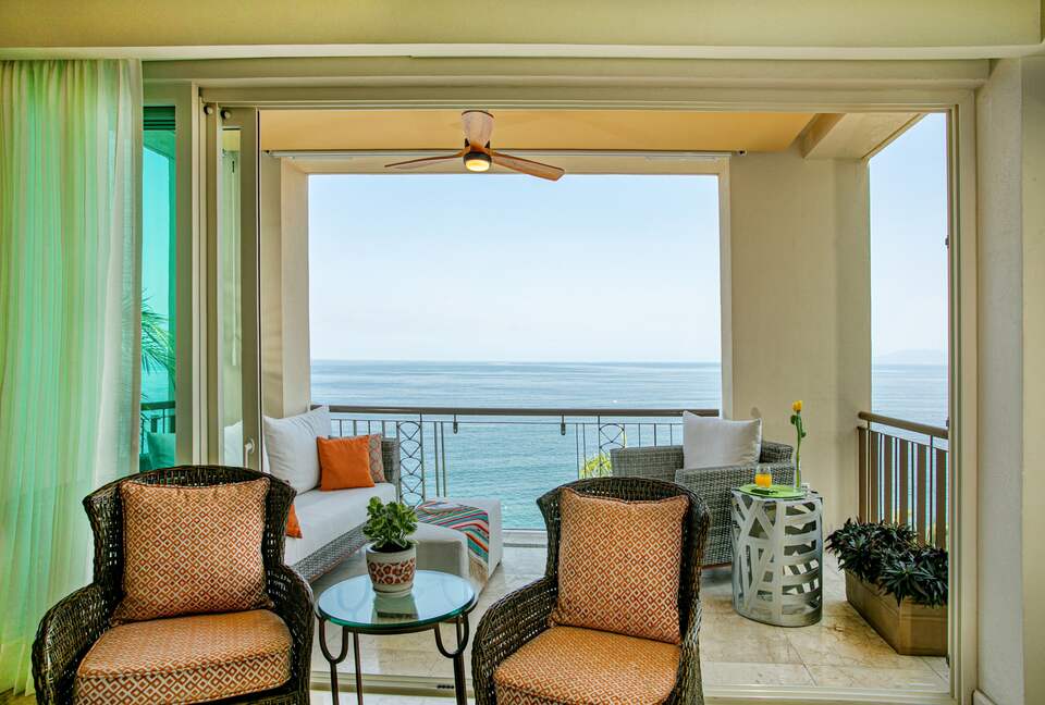 Conchas Chinas Beachfront Luxe - Puerto Vallarta, Mexico