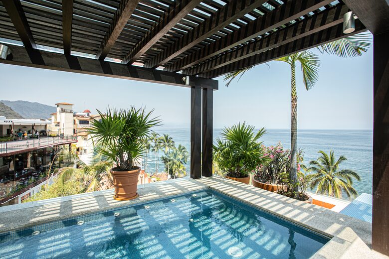 Conchas Chinas Beachfront Luxe - Puerto Vallarta, Mexico