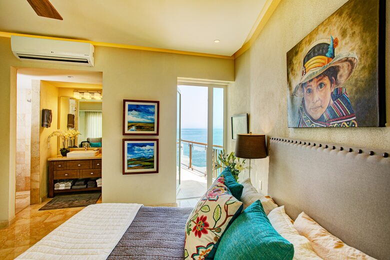 Conchas Chinas Beachfront Luxe - Puerto Vallarta, Mexico