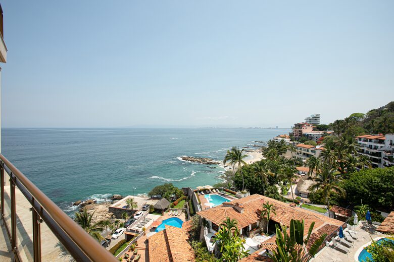 Conchas Chinas Beachfront Luxe - Puerto Vallarta, Mexico