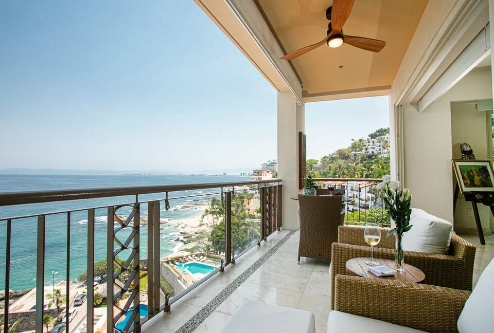 Conchas Chinas Beachfront Luxe - Puerto Vallarta, Mexico