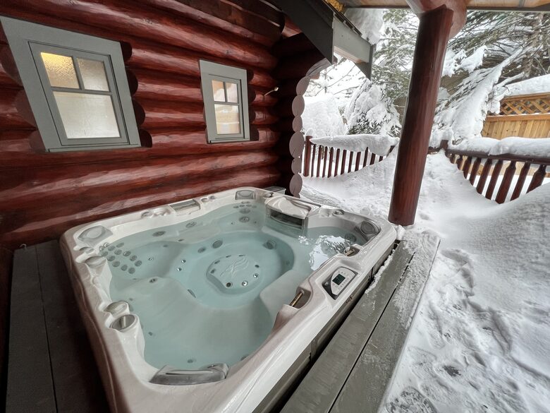 Hot tub
