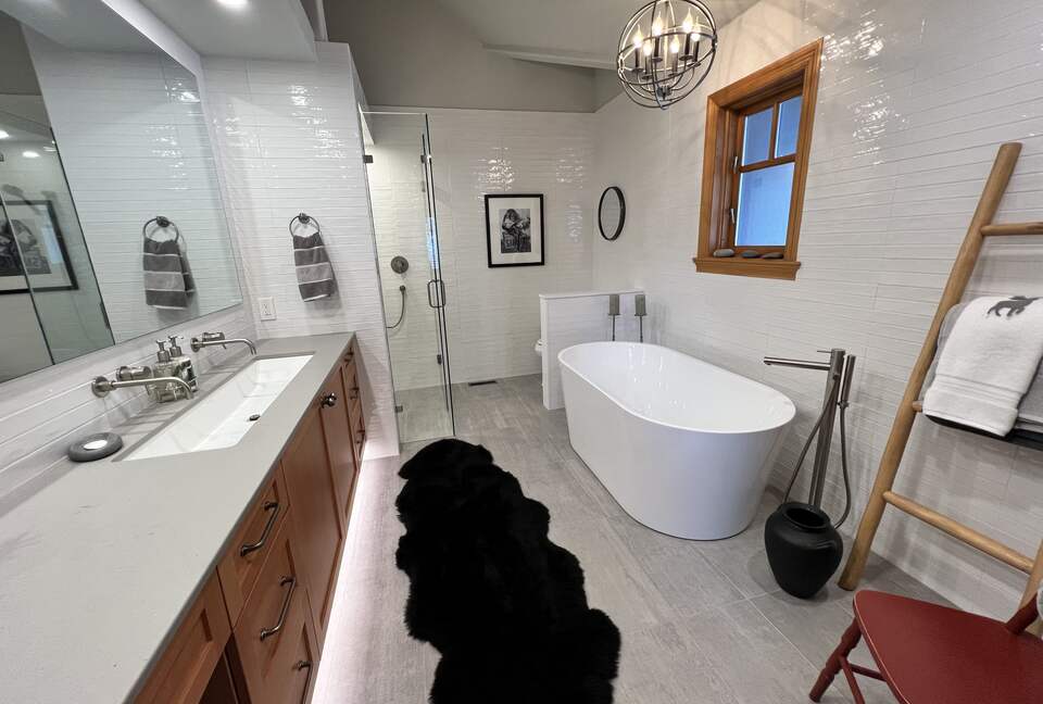 Master bedroom ensuite