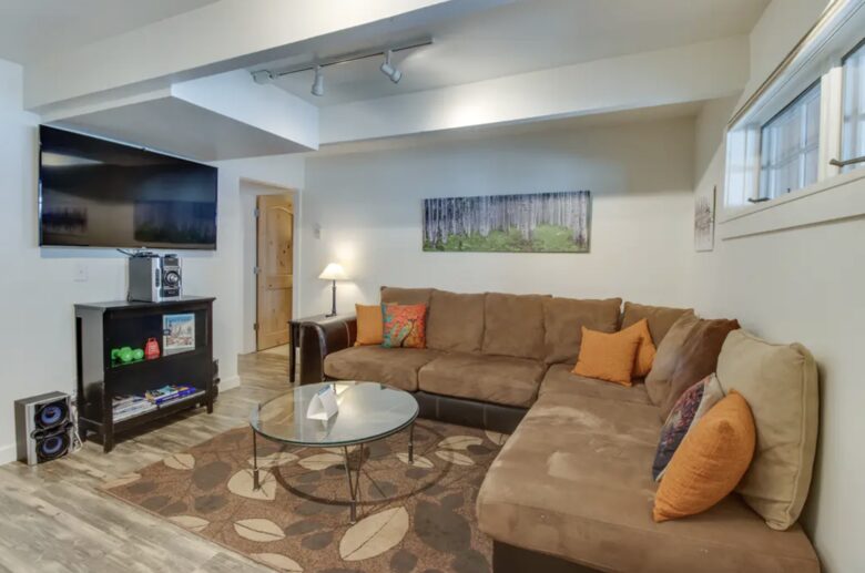 Home Exchange in Aspen, CO, living room