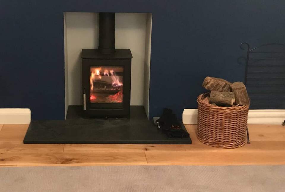 We love our lounge woodturning stove!