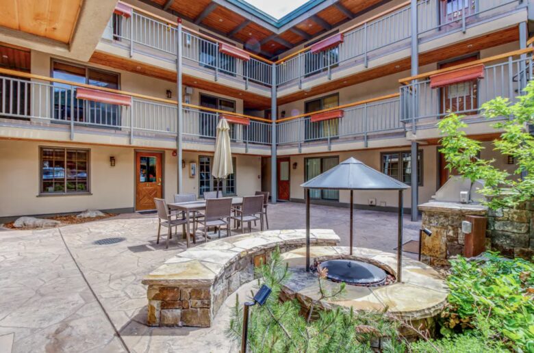 Home Exchange in Aspen, CO, community fire-pit