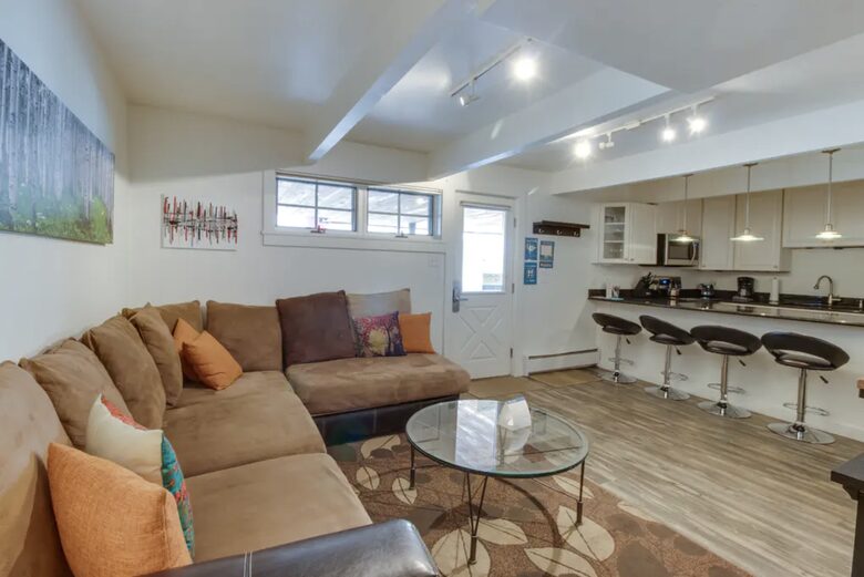 Home Exchange in Aspen, CO, open concept living area