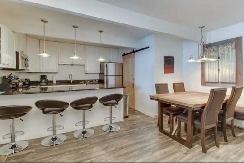 Home Exchange in Aspen, CO, open concept kitchen dining