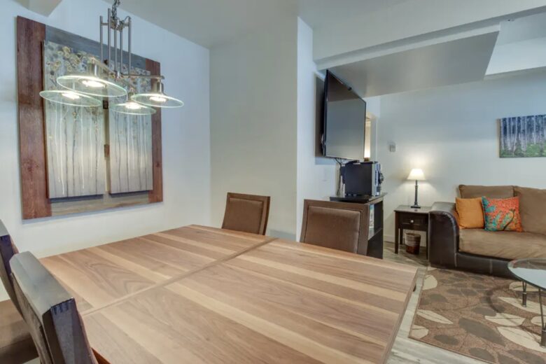 Home Exchange in Aspen, CO, open concept living space for cozy nights