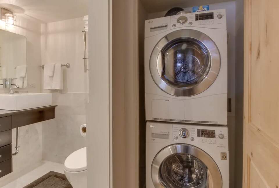 Home Exchange in Aspen, CO, laundry closet for perfect convenience