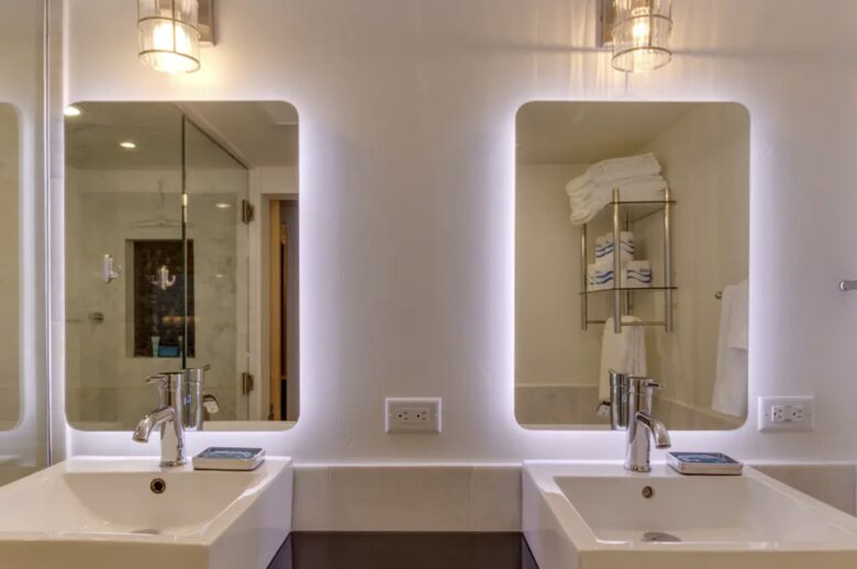 Home Exchange in Aspen, CO, guest bathroom