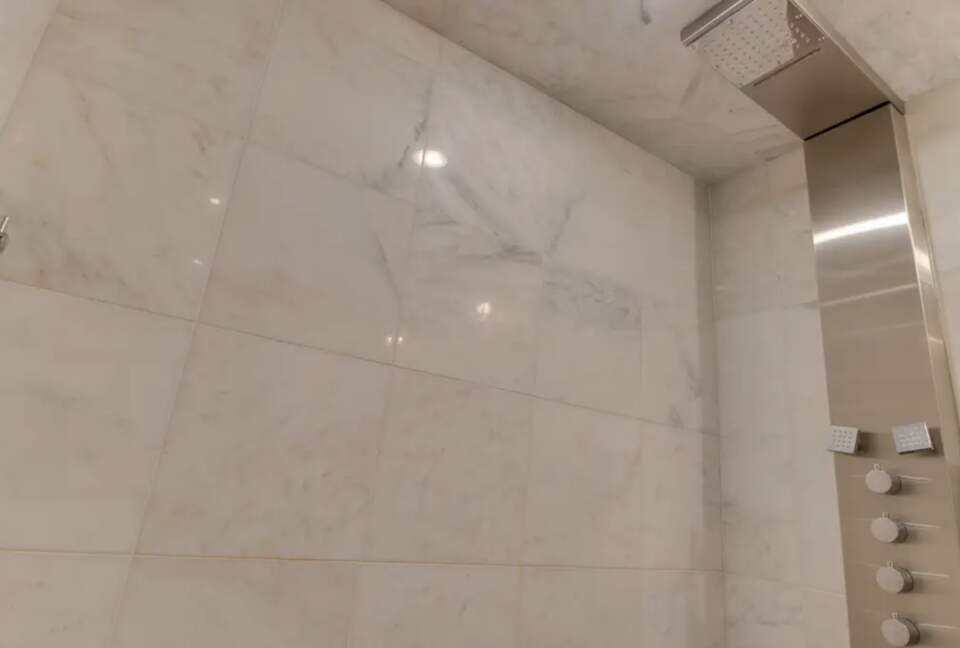 Home Exchange in Aspen, CO, updated shower