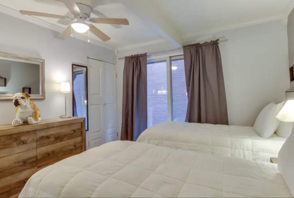 Home Exchange in Aspen, CO, twin-sized guest bedroom