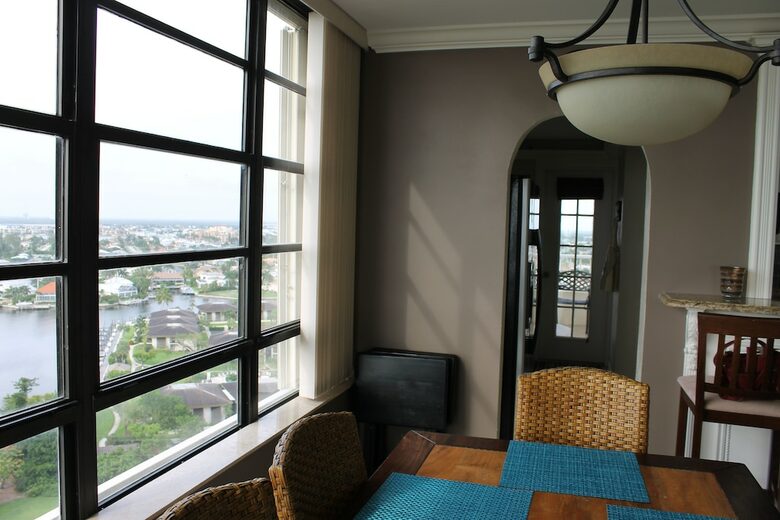 Home Exchange in Marco Island, FL dining room