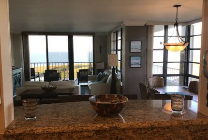 Home Exchange in Marco Island, FL counter seating with views