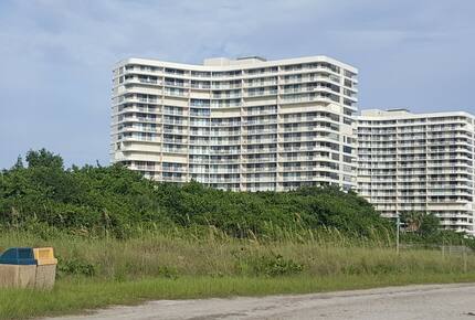 Home Exchange in Marco Island, FL building view