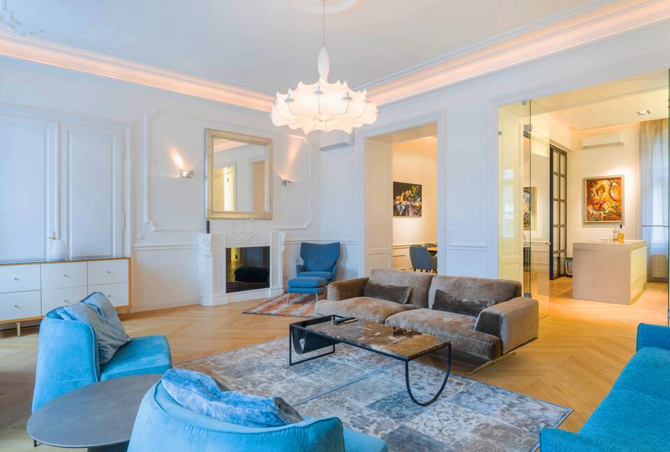 Budapest Old Town Luxury Retreat - Budapest, Hungary