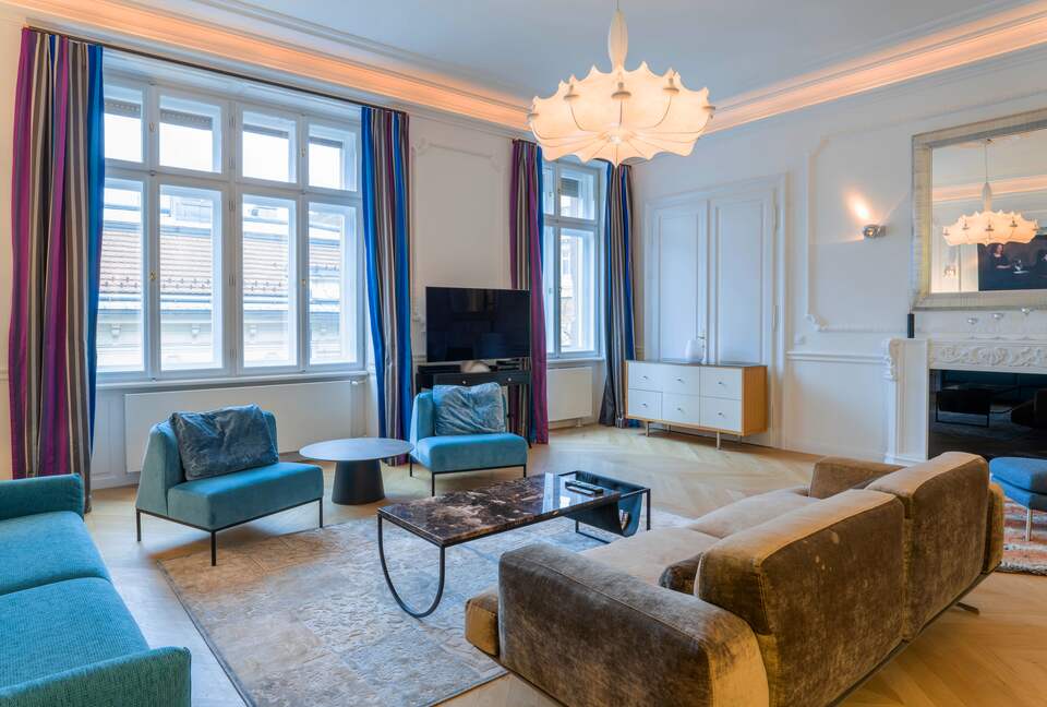 Budapest Old Town Luxury Retreat - Budapest, Hungary