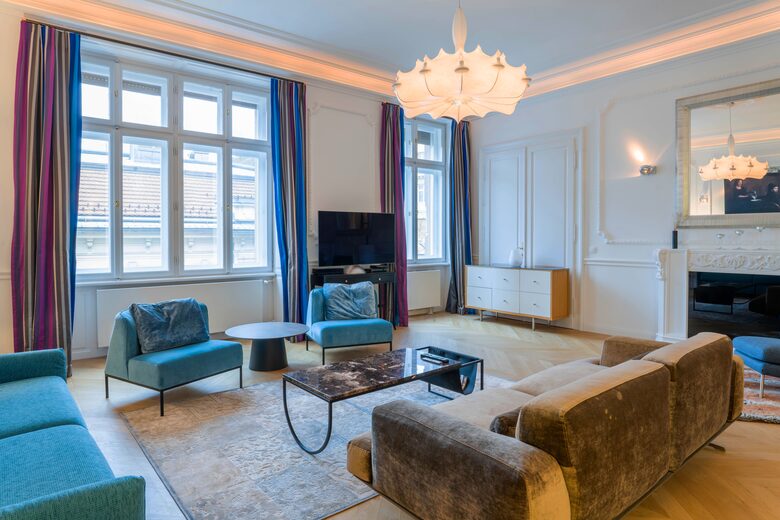 Budapest Old Town Luxury Retreat - Budapest, Hungary