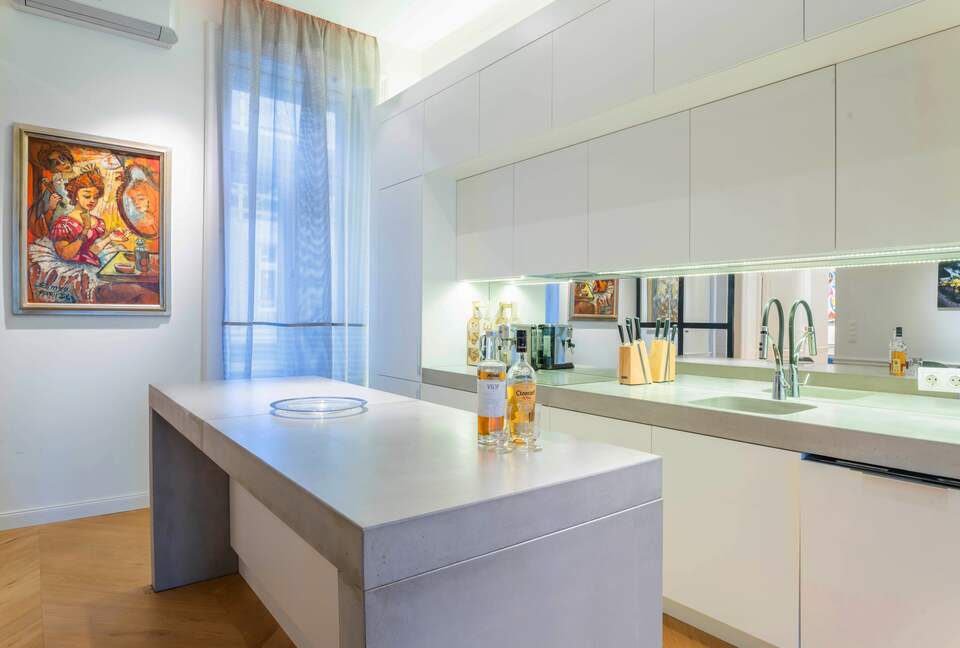 Budapest Old Town Luxury Retreat - Budapest, Hungary