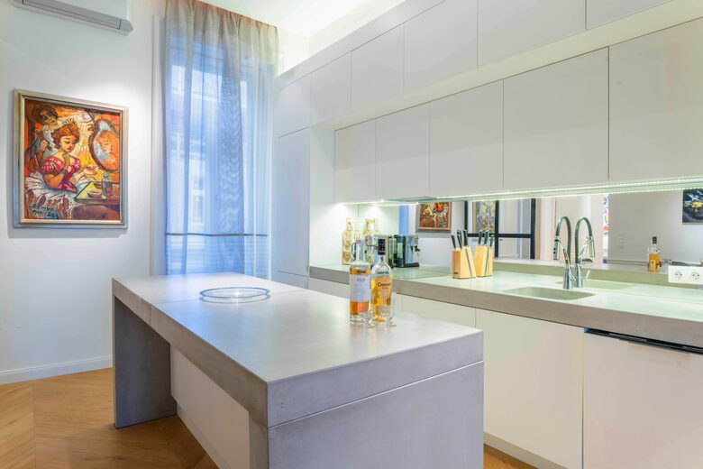 Budapest Old Town Luxury Retreat - Budapest, Hungary