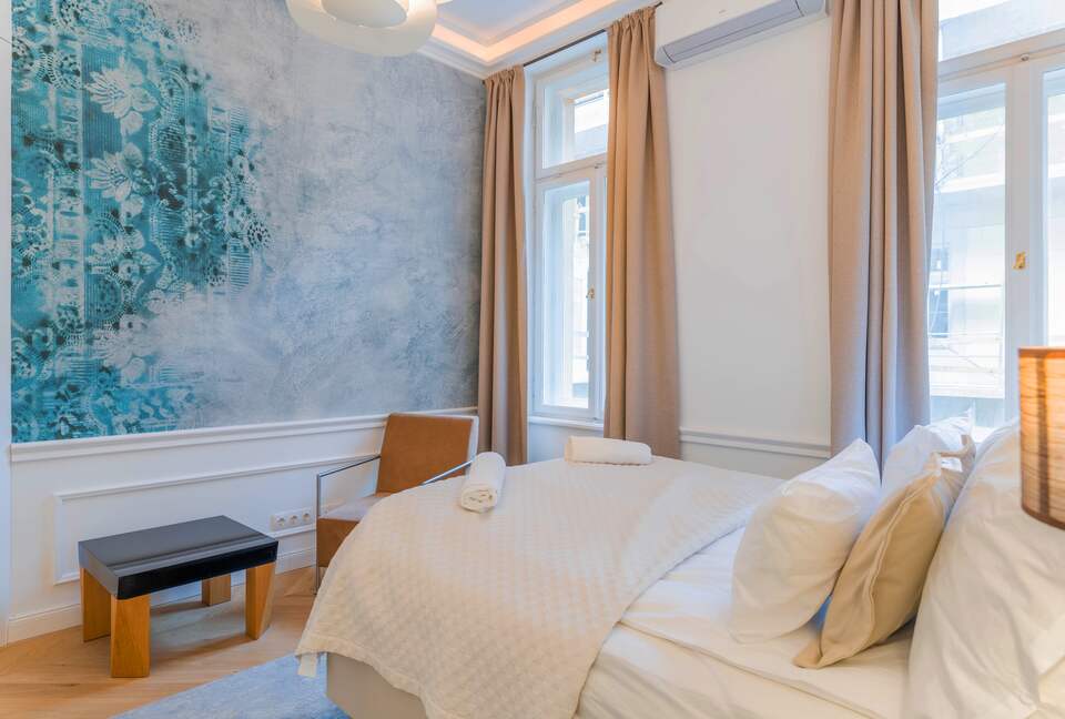 Budapest Old Town Luxury Retreat - Budapest, Hungary