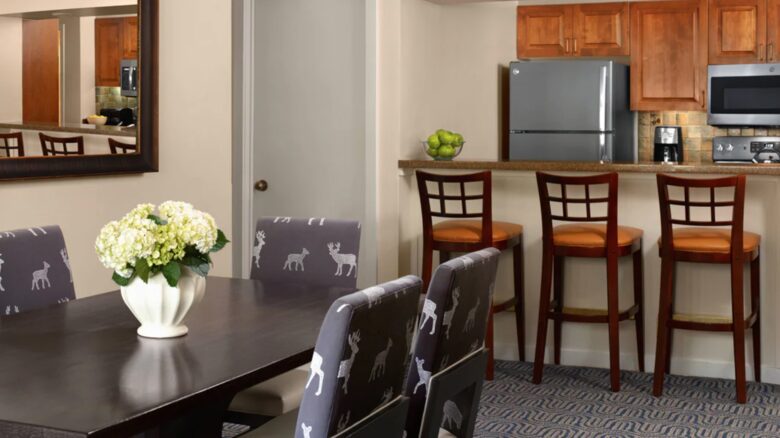 Vail Loft Dining room and open kitchen