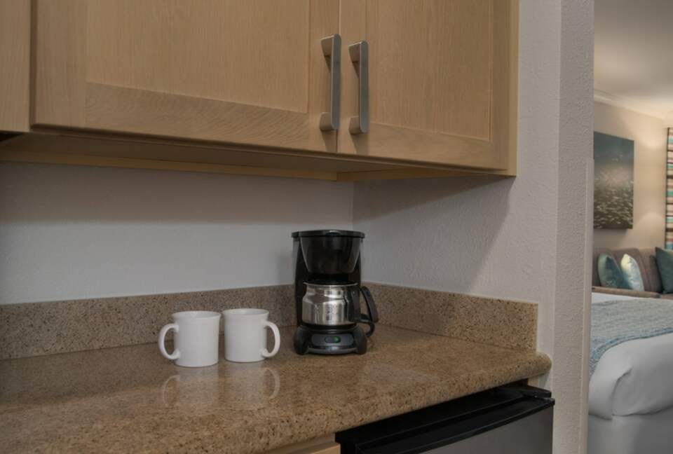 Home Exchange in Maui, HI, coffee bar