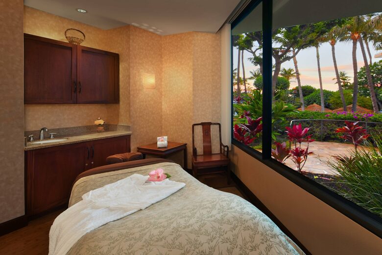 Home Exchange in Maui, HI, spa available at your convenience