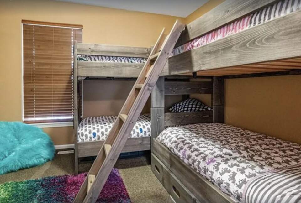 Bunk room