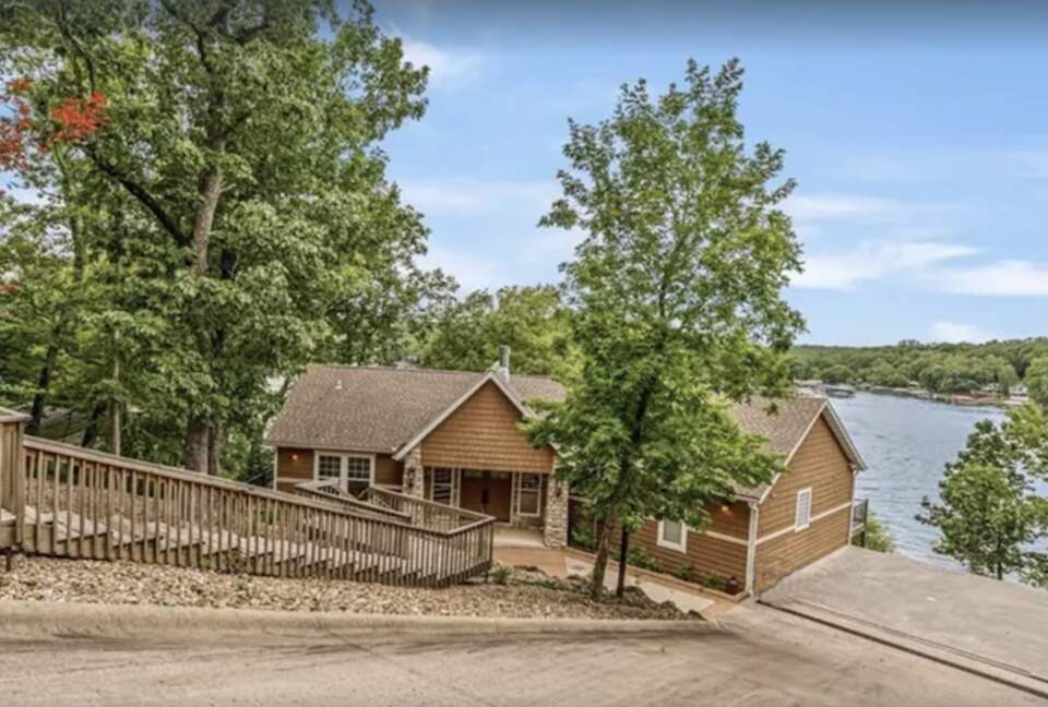 exterior of house and driveway