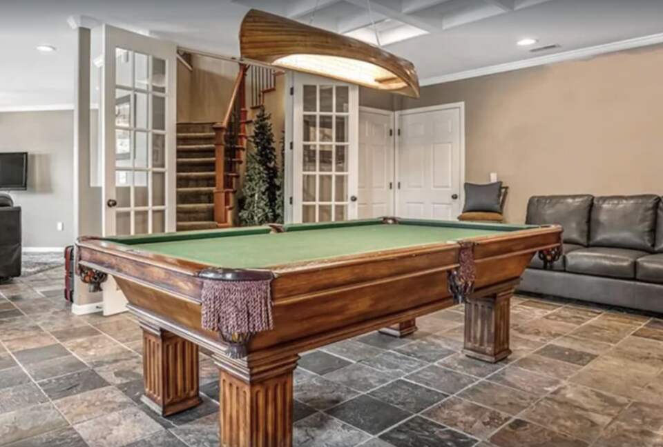 Game room with pool table
