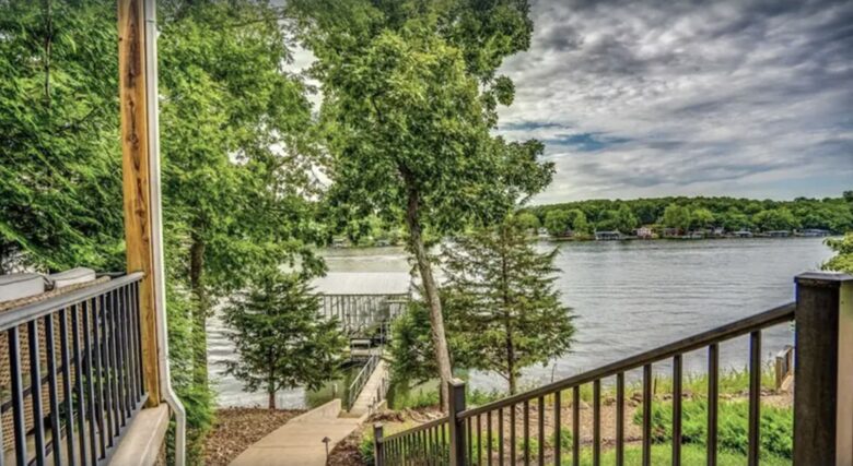 Stairs to the boat dock