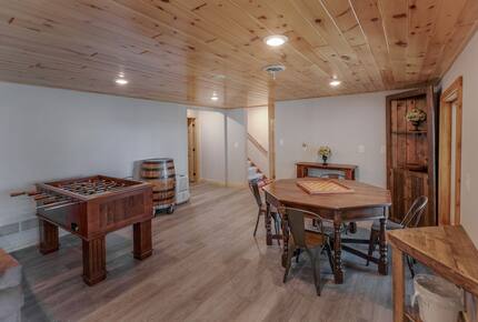 Home Exchange in Nisswa, MN, game room with second living space
