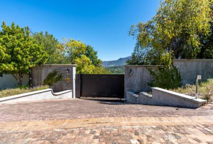 Stunning Pablo House - Cape Town, South Africa