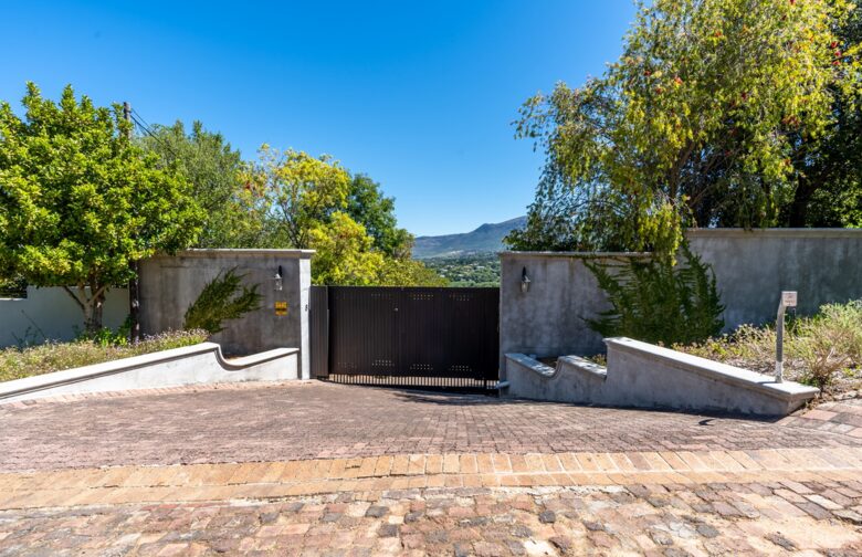 Stunning Pablo House - Cape Town, South Africa