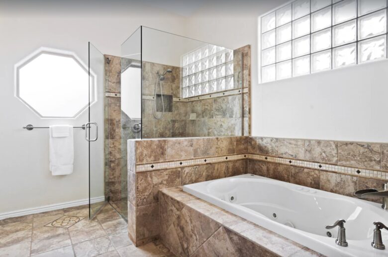 Guest bath with soaker tub