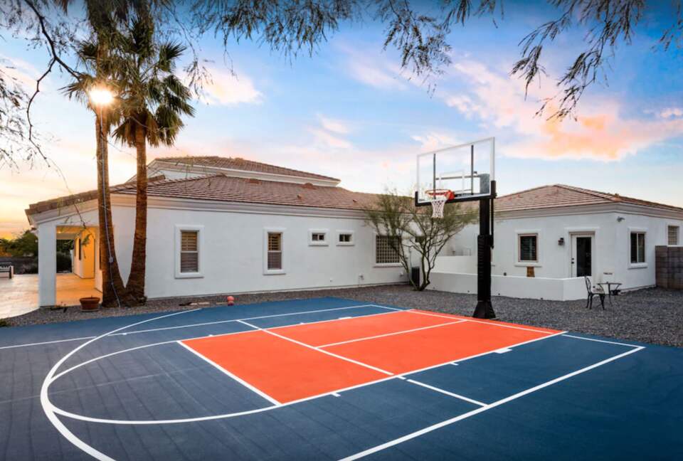 Scottsdale paradise sports court