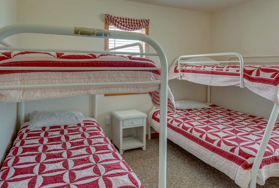 Bunk bedroom