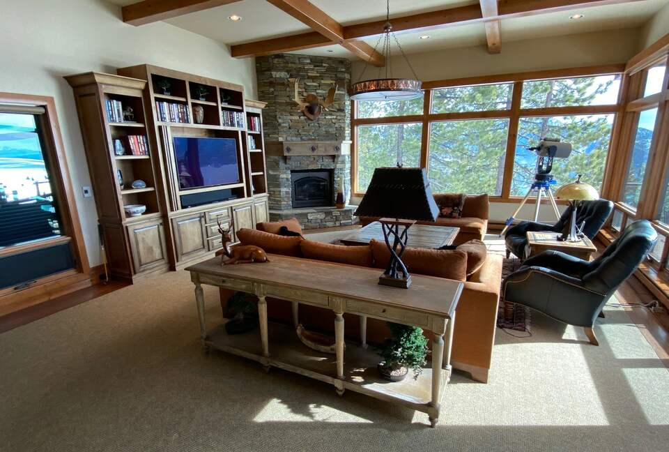 Home Exchange in Incline Village, NV, family room with high ceilings