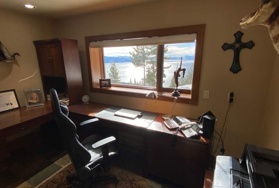 Home Exchange in Incline Village, NV, private office space