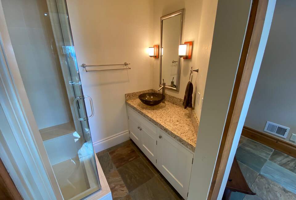 Home Exchange in Incline Village, NV, office bathroom