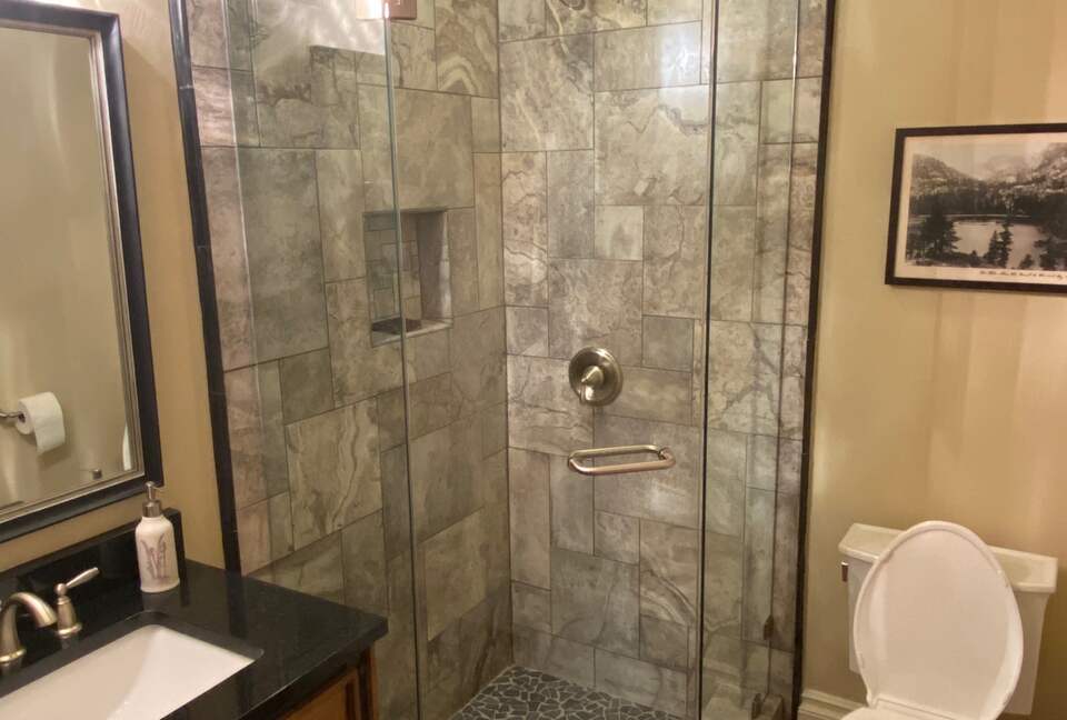 Home Exchange in Incline Village, NV, guest bathroom